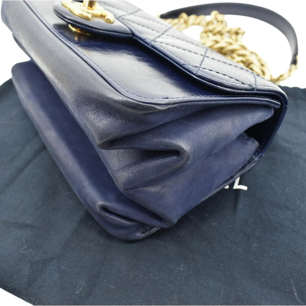 Pre-Owned CHANEL Chain Handle CC Flap Quilted Leather Shoulder Bag Blue