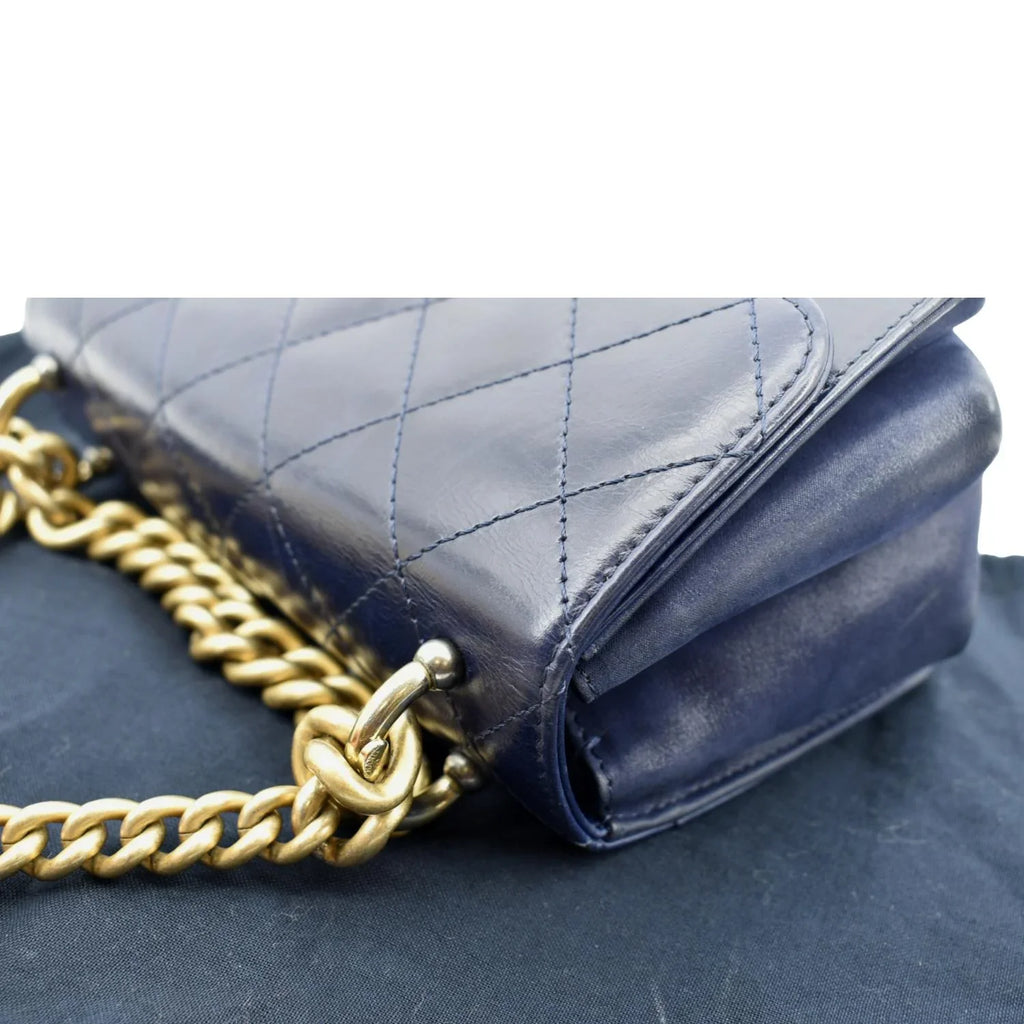 Pre-Owned CHANEL Chain Handle CC Flap Quilted Leather Shoulder Bag Blue