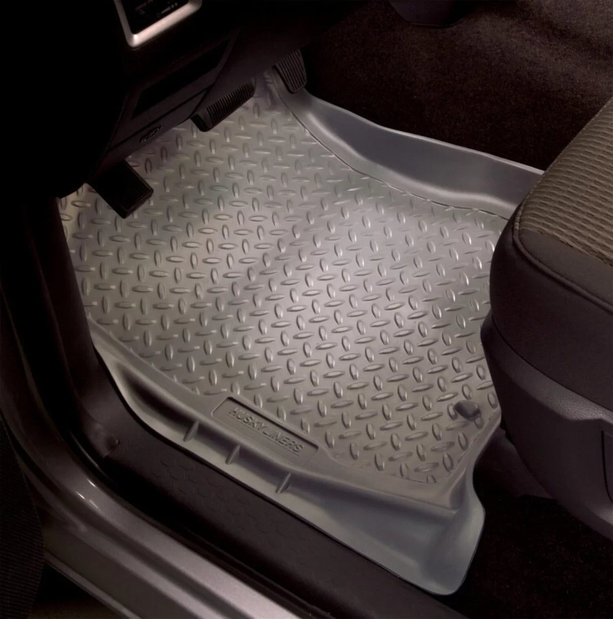 Husky by RealTruck 05-12 Chrysler Town Country/Dodge Grand Caravan Classic Style Black Rear Cargo Liner Compatible with select: 2005-2016 Chrysler Town & Country