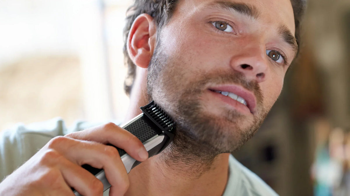 Philips Norelco Beard Trimmer and Hair Clipper Series 5000, Electric, Cordless, One Pass Beard Trimmer and Hair Clipper with Washable Feature For Easy Clean - No Blade Oil Needed - BT5502/40