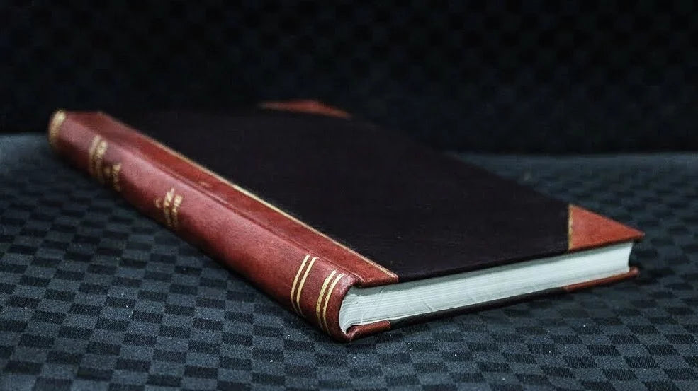 Making good with Margaret / by E. Ward Strayer ; illustrated by A.O. Scott. (1918) [Leatherbound]