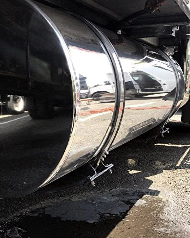 Renegade Products USA Rebel Pro Red Liquid Metal Polish by Heavy Cut Aluminum Polish for High Luster on Rims Wheels Tanks Bumpers etc. 24 Oz Bottle