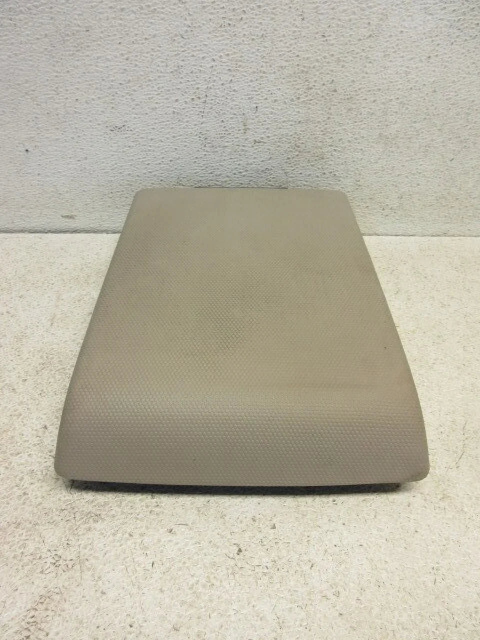 Pre-Owned 2008 Ford Escape Center Console Lid OEM LKQ (Good)