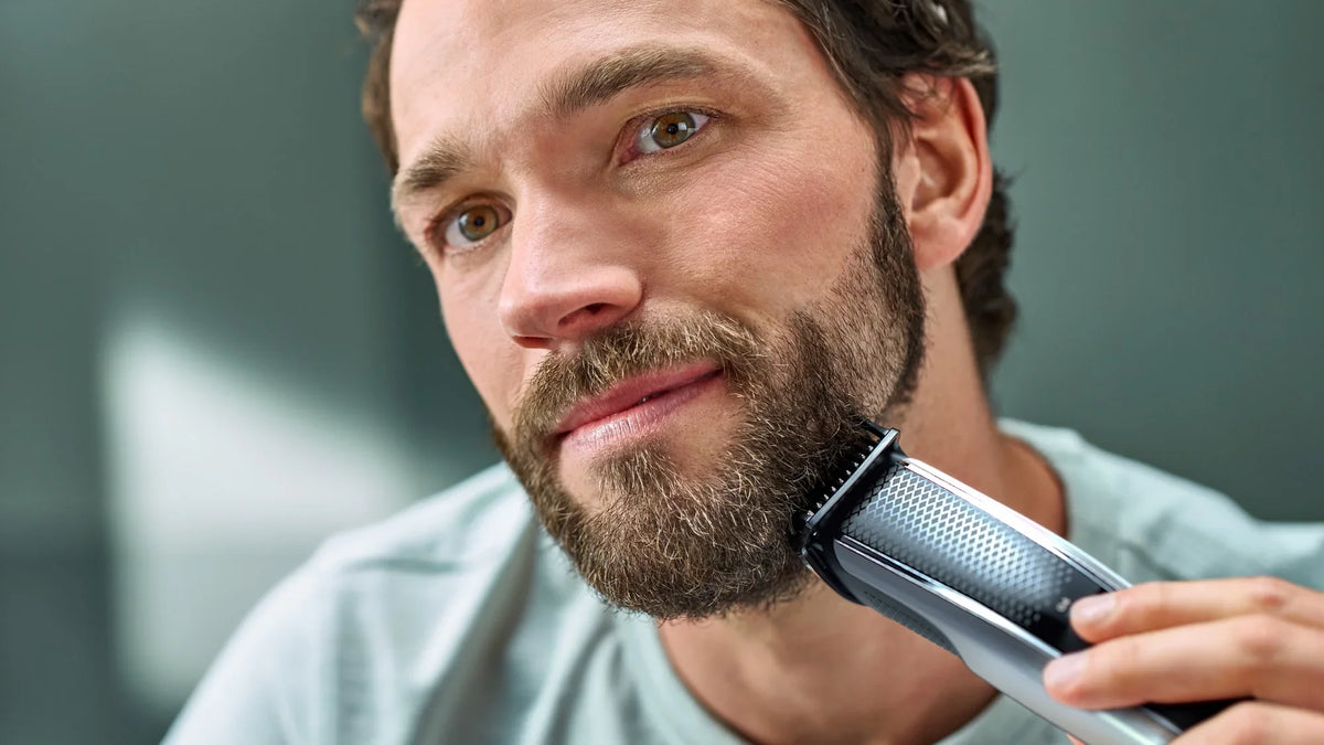 Philips Norelco Beard Trimmer and Hair Clipper Series 5000, Electric, Cordless, One Pass Beard Trimmer and Hair Clipper with Washable Feature For Easy Clean - No Blade Oil Needed - BT5502/40