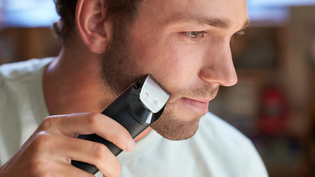 Philips Norelco Beard Trimmer and Hair Clipper Series 5000, Electric, Cordless, One Pass Beard Trimmer and Hair Clipper with Washable Feature For Easy Clean - No Blade Oil Needed - BT5502/40